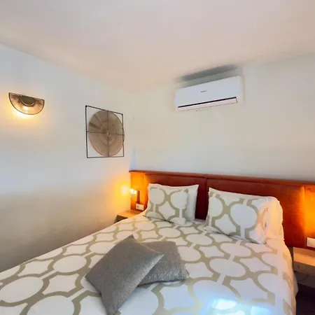 Casa En La Montana 4*
