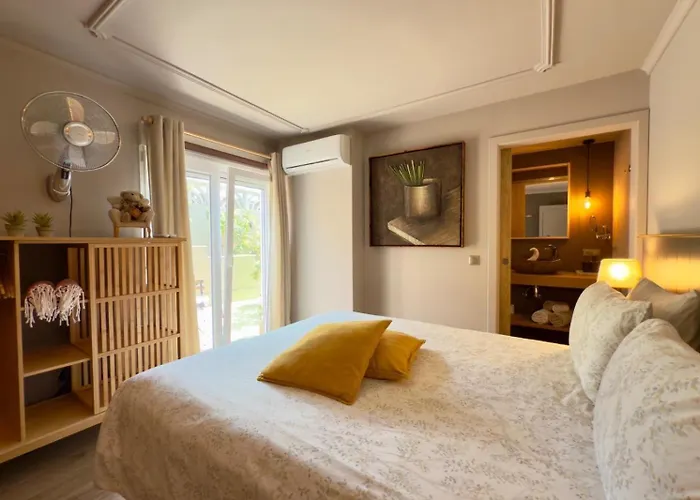 Casa En La Montana Bed & Breakfast 4*